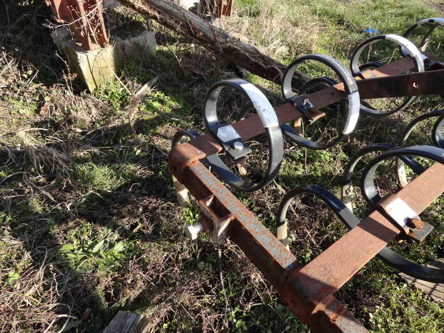 On voit ici le support de roue de terrage qui a été ajouté par Lionel